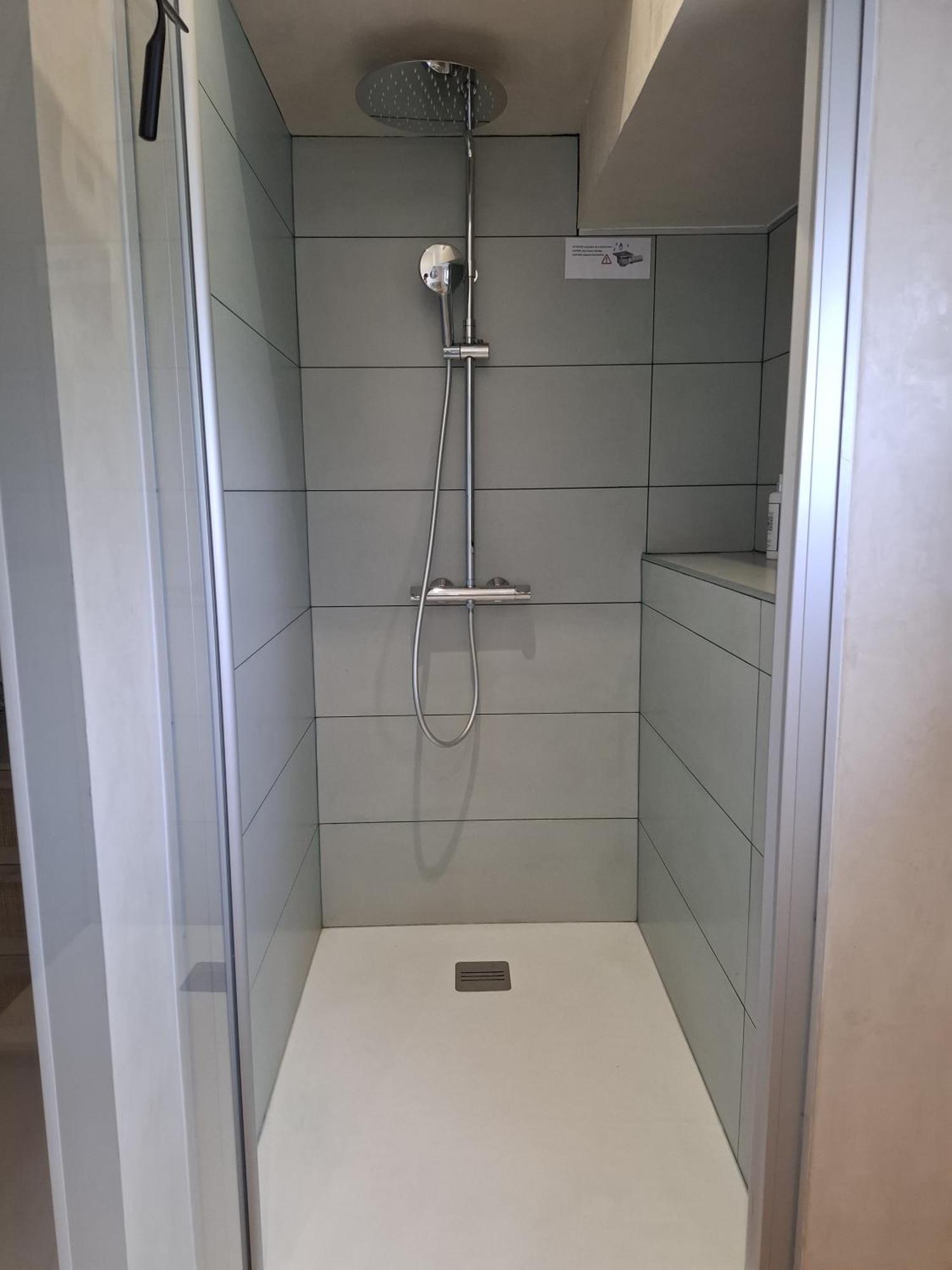 스트라스부르 La Peniche De Fabrice Avec Jacuzzi Privatif 아파트 객실 사진